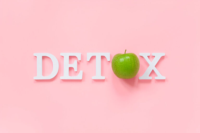 How to Naturally Detox Your Liver: Lifestyle, Diet, and Supplementation